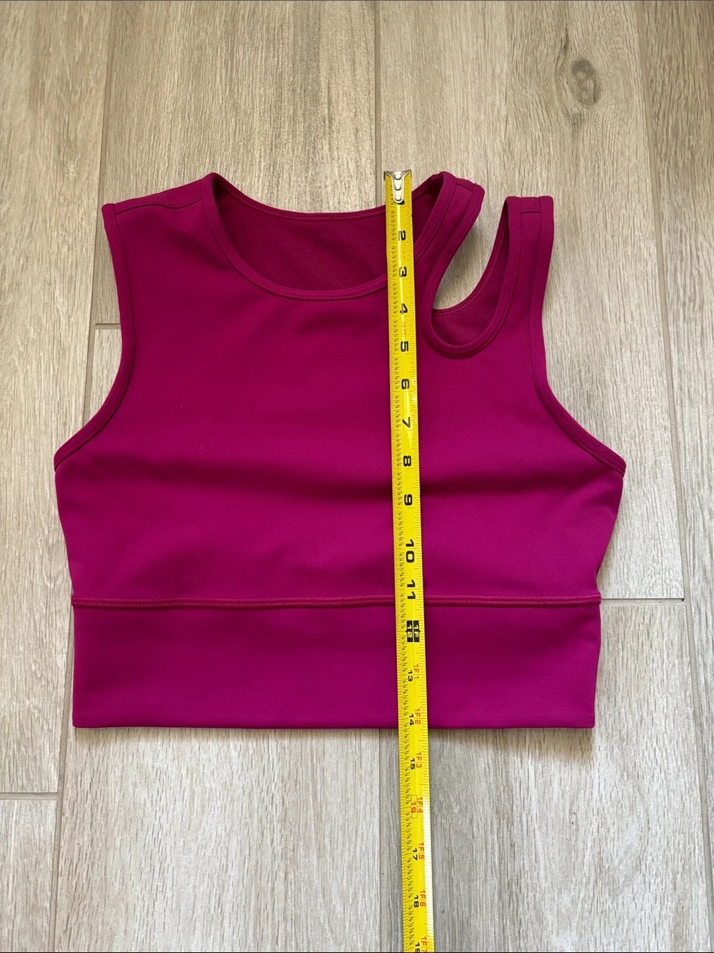 Lululemon Magenta Mastered Motion Cropped Tank Size 6